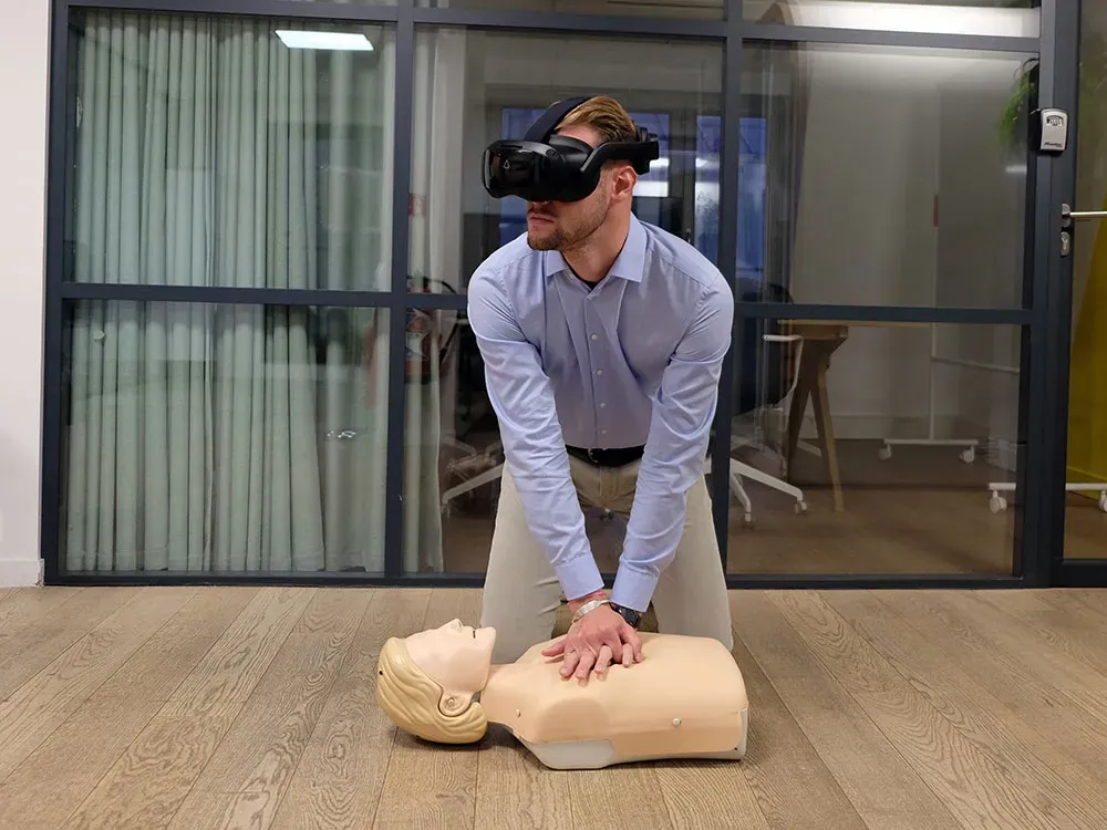 Former aux premiers secours avec la réalité virtuelle (VR)